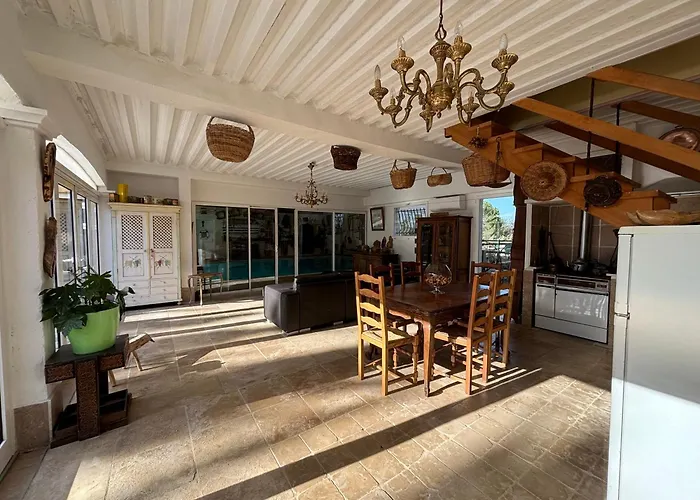 La Fontaine Famille Amis Relais Motards Сasa de vacaciones