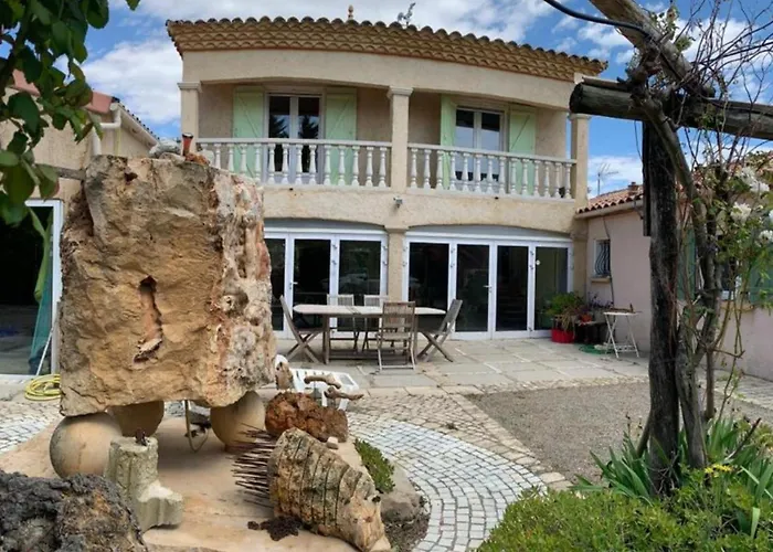 Сasa de vacaciones La Fontaine Famille Amis Relais Motards *